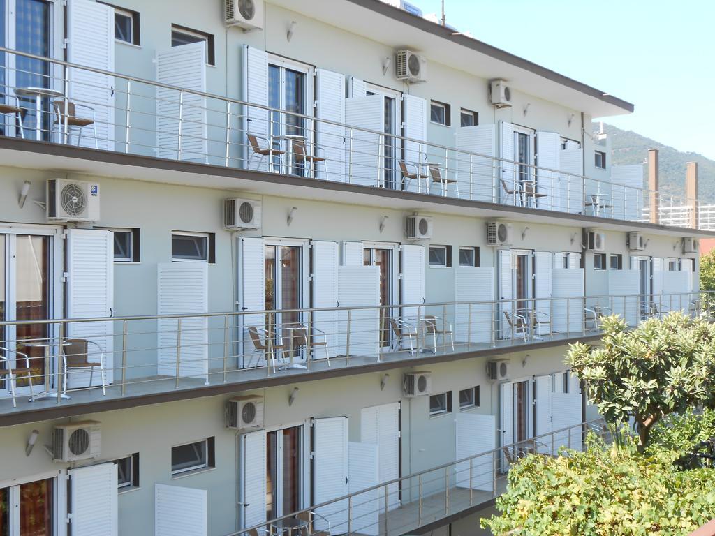 Hotel Neon Astron Камена-Вурла Экстерьер фото